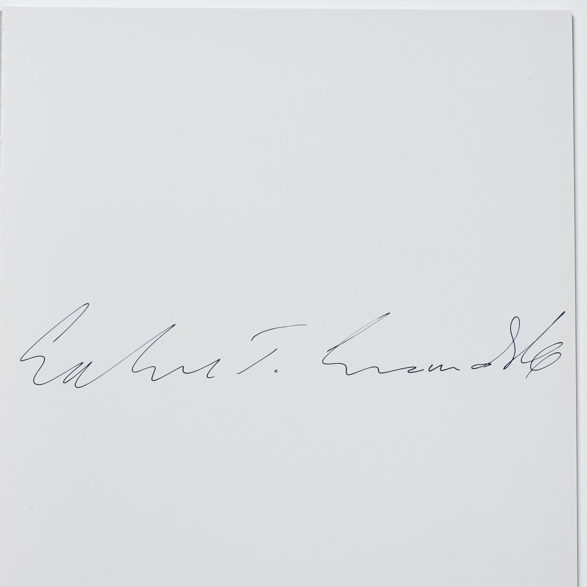 Sølve Søndsbø, bok Pictures from Savage Beauty signed.