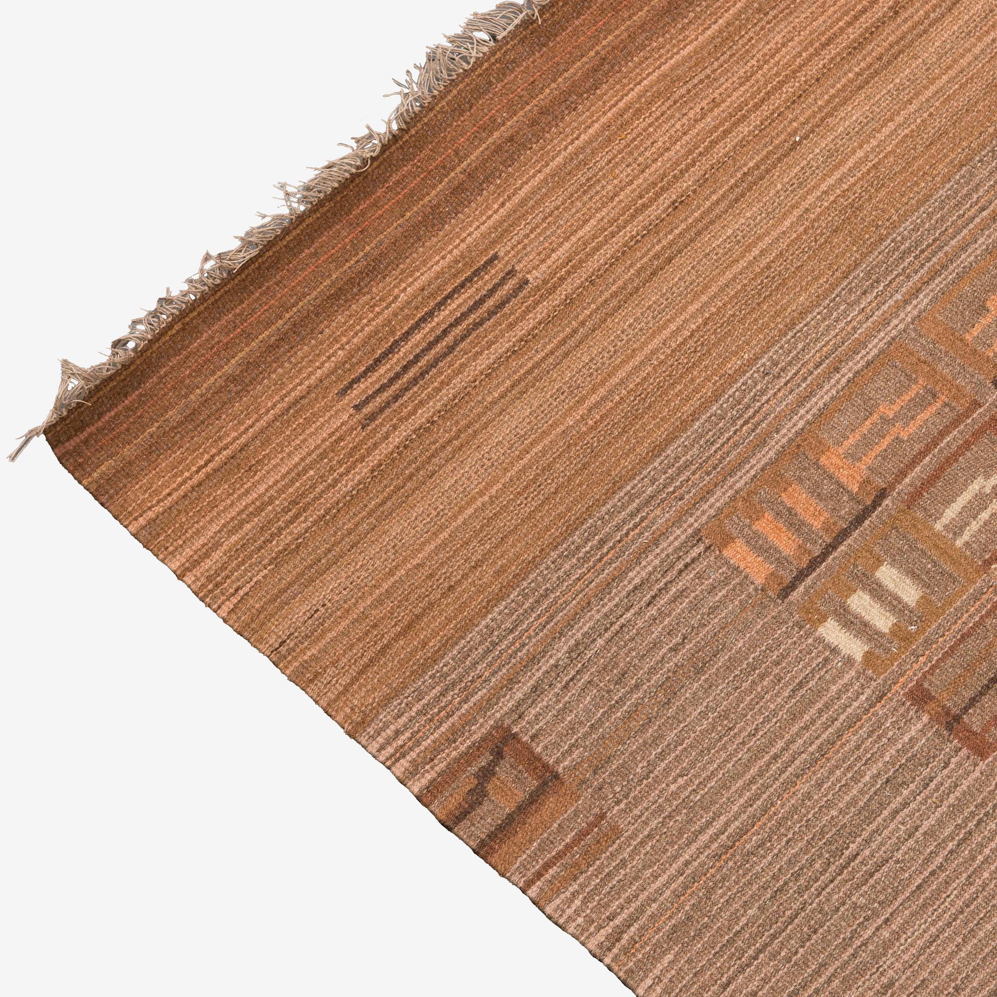 Impi Sotavalta, Karvalankamatto, Aaltosen Mattokutomo, Kiikka 1930-luku. Noin 285 x 195 cm.