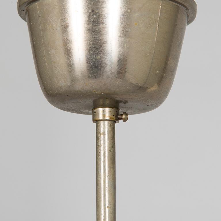 Paavo Tynell, A 1930s made to order chandelier for Taito.