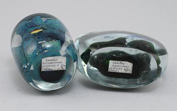 BREVPRESSAR, 2 st, glas, troligen Salviati & Co, Italien, 1900-talets andra hälft.