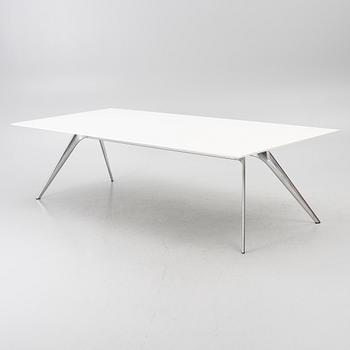 Todd Bracher, konferensbord, modell TNo1 -TB5, Fritz Hansen 2008.