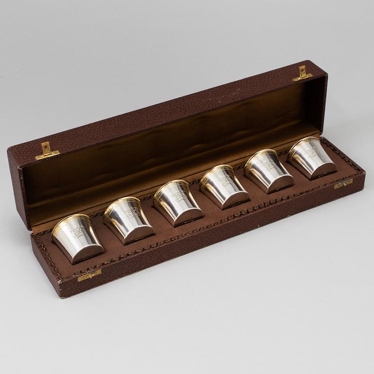 A SET OF SIX SILVER BEAKERS by K Anderson, Stockholm 1942. Weight ca 145 g.