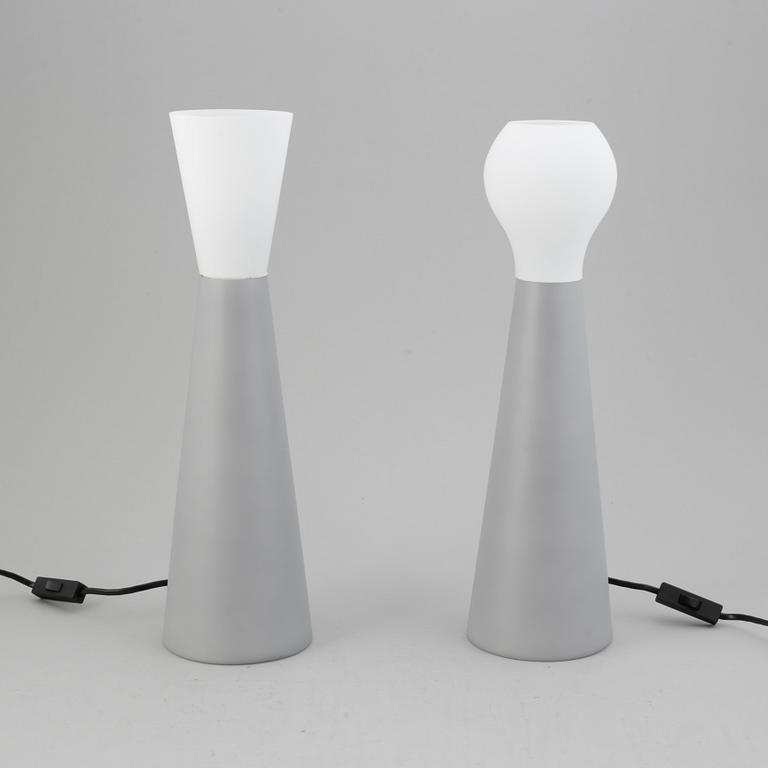 Klas Göran Tinbäck, a pair of glass table lights.