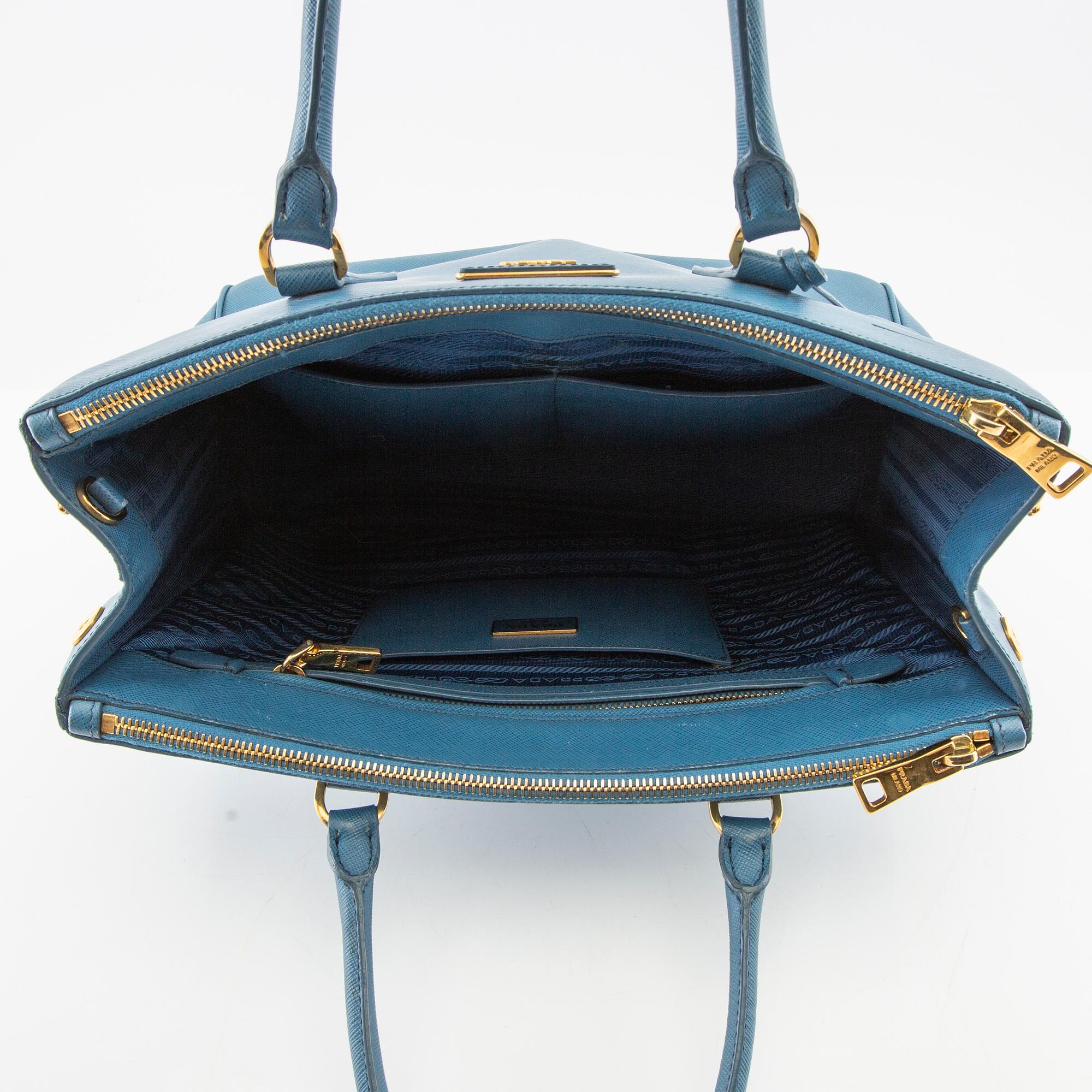 Prada, väska "Galleria Large".