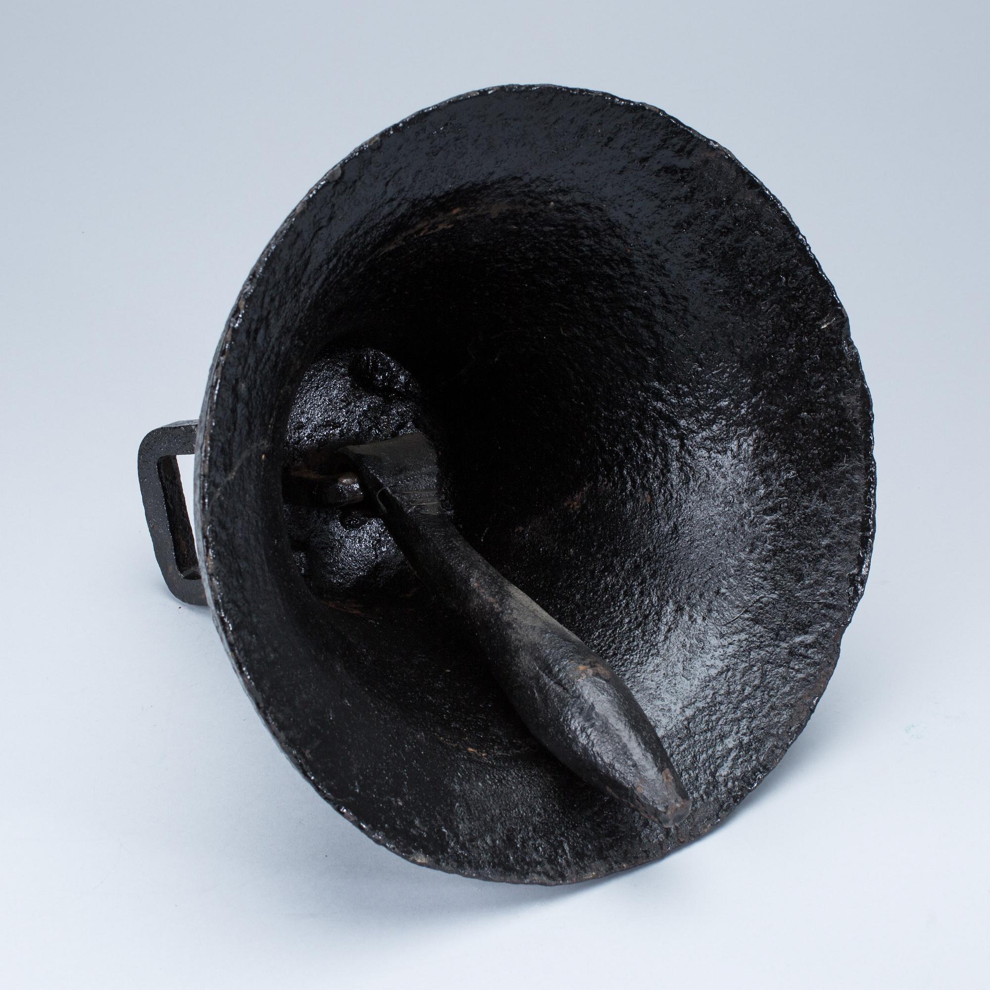 VÄLLINGKLOCKA, malm, 1800-tal.
