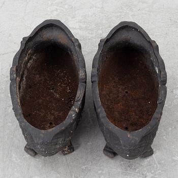 Jardinierer, ett par, barockstil, 1900-tal.