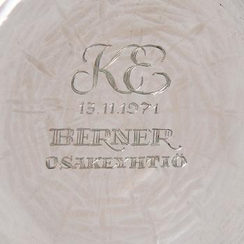 SKÅL, sterling silver samt emalj, Eva Hidström, Kultakeskus, Tavastehus 1971.