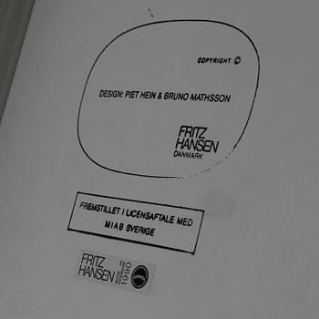 BRUNO MATHSSON & PIET HEIN, matbord, "Supercirkulär", Fritz Hansen, Danmark, 1990.