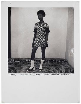 Malick Sidibé, 'Avec ma Minie Robe', 1971.