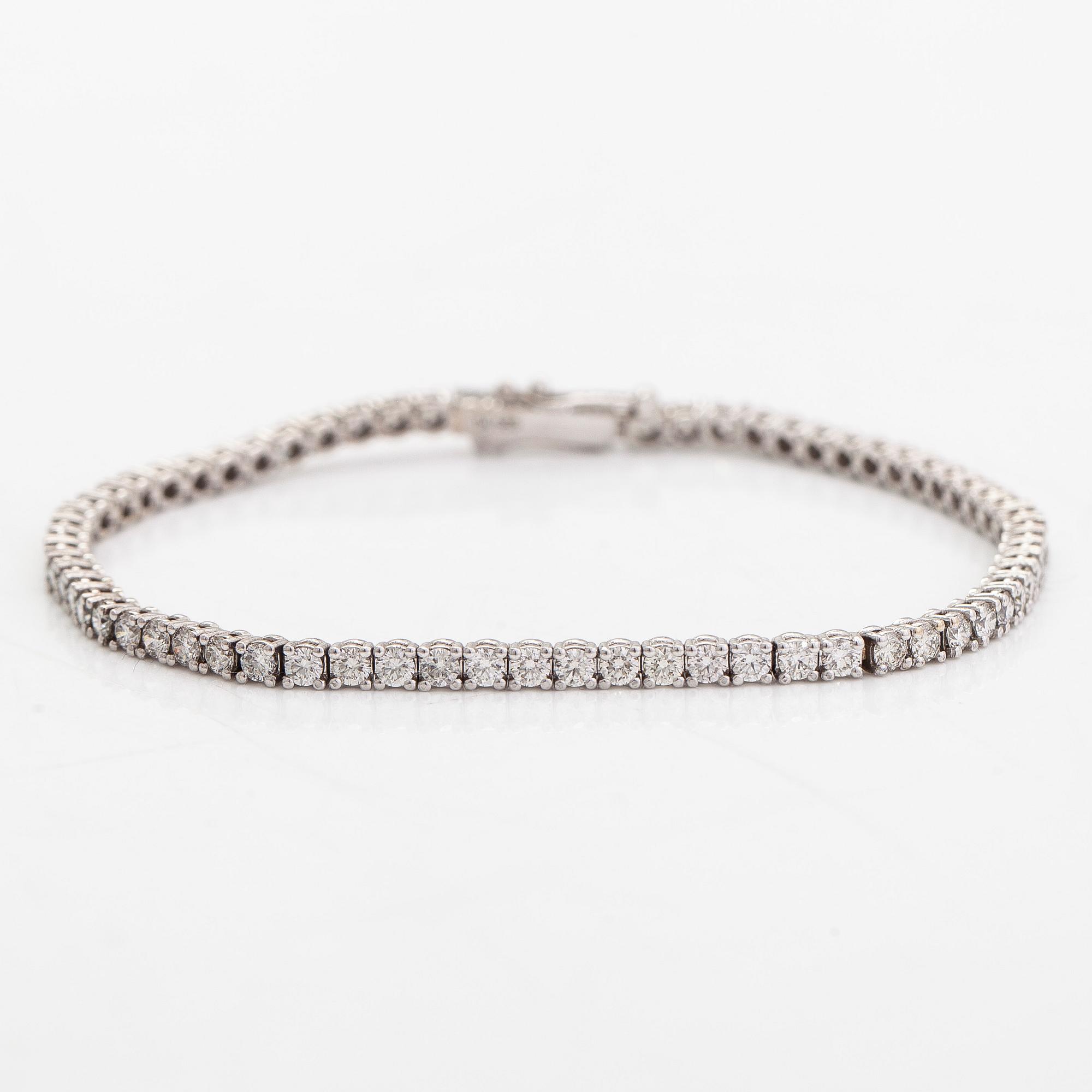Tennisarmband, 14K vitguld med briljantslipade diamanter tot. ca 3.17 ct.