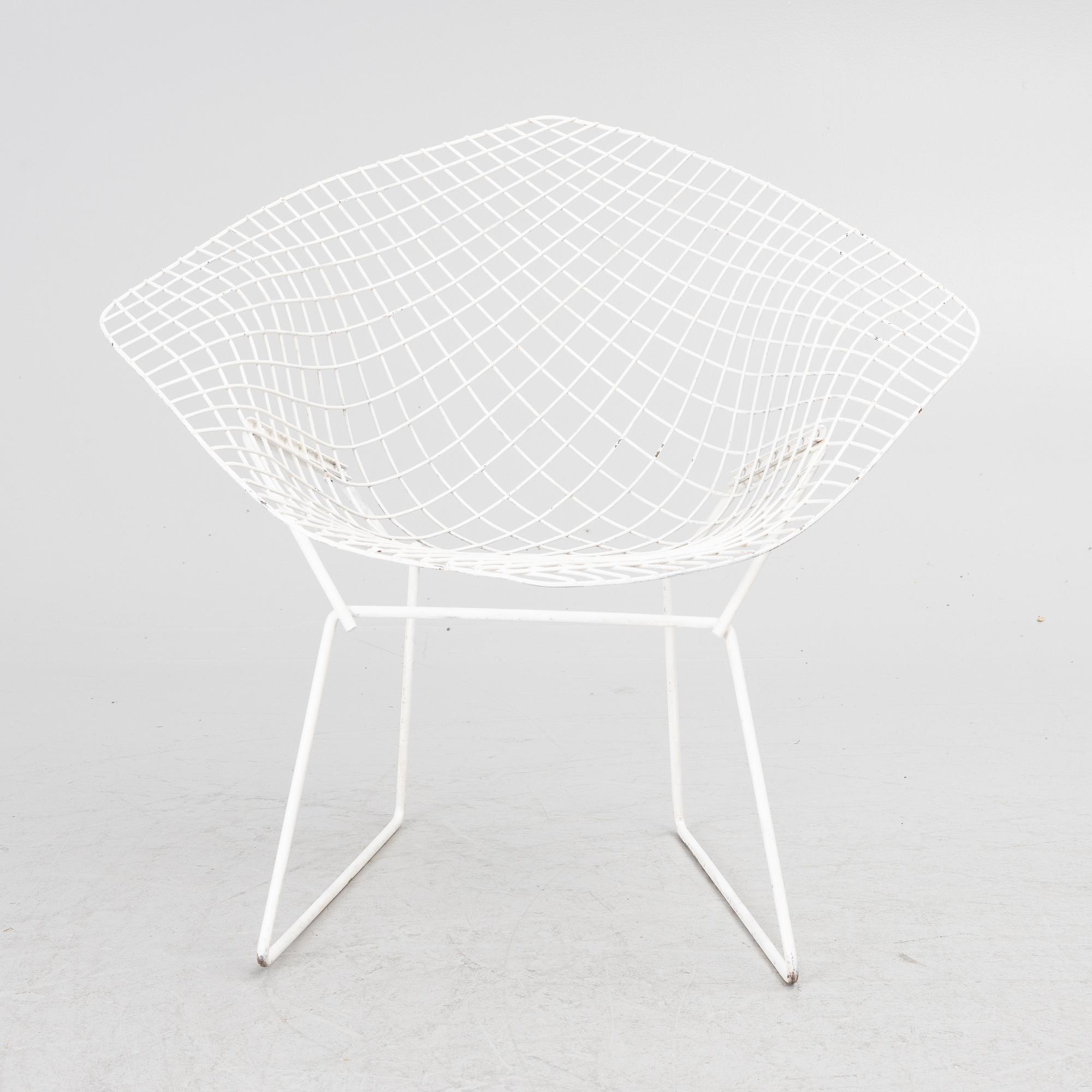 Harry Bertoia, a 'Diamond Chair'.