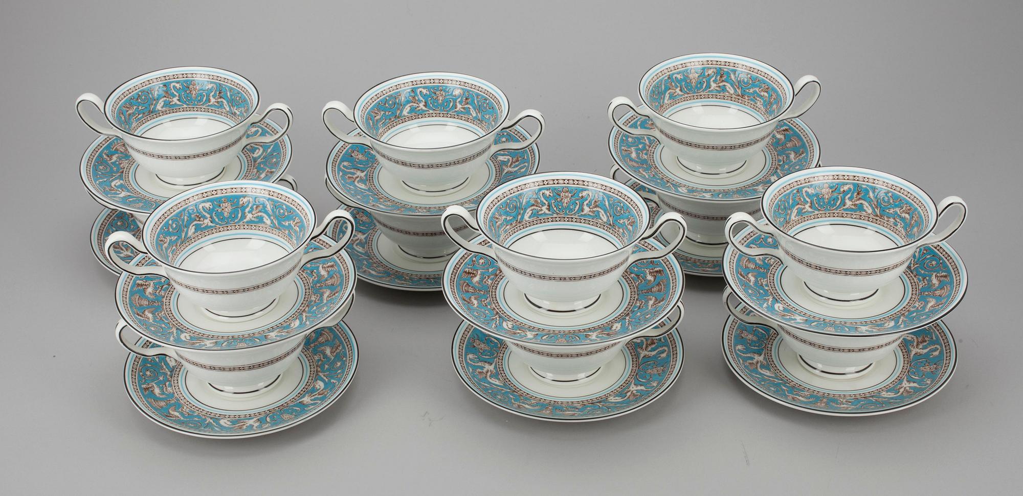 SERVIS, 57 delar porslin, "Florentine Turquoise" Wedgwood, England 1900-talets senare hälft.