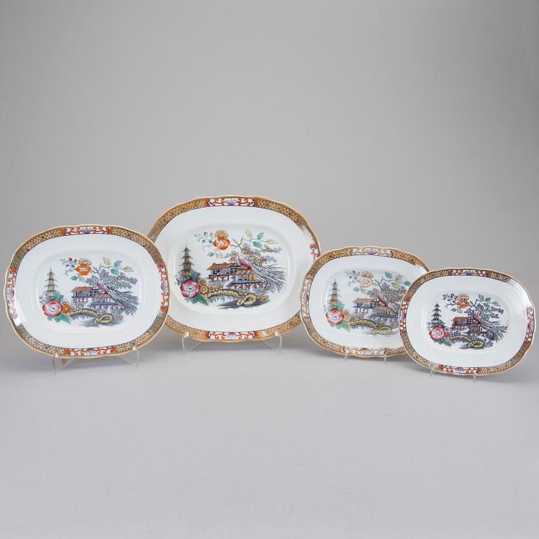 SERVISDELAR, "Japan", ca 134 delar, flintgods, Rörstrand, 1900-talets början.