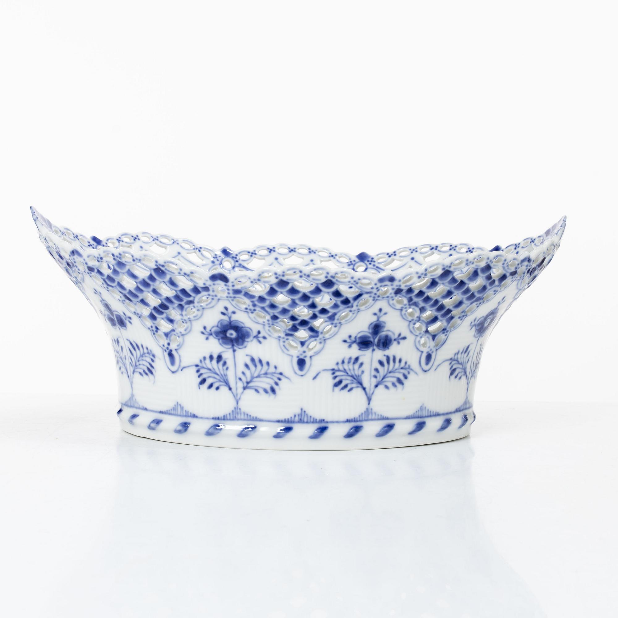 Royal Copenhagen, A pierced bowl, full lace, "Musselmalet", Denmark.
