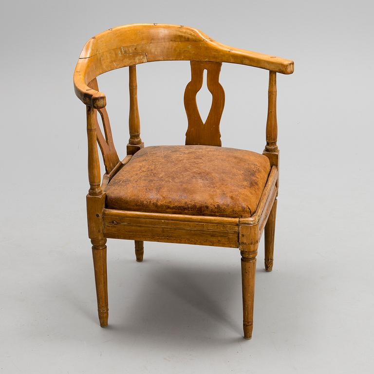 PUDERSTOL / SKRIVBORDSSTOL, 1700-tal.
