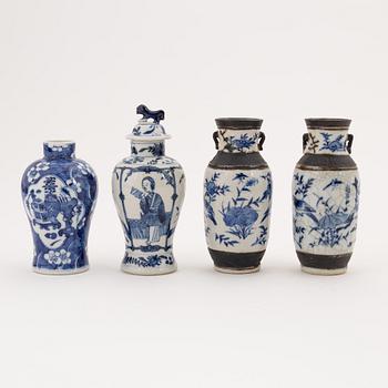 A group of four blue and white Chinese miniature urns, 19th and 20th century.