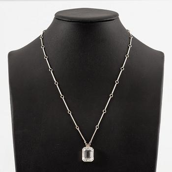Wiwen Nilsson, a necklace, ring and pendant chain with pendant, silver with rock crystal, Lund 1947.