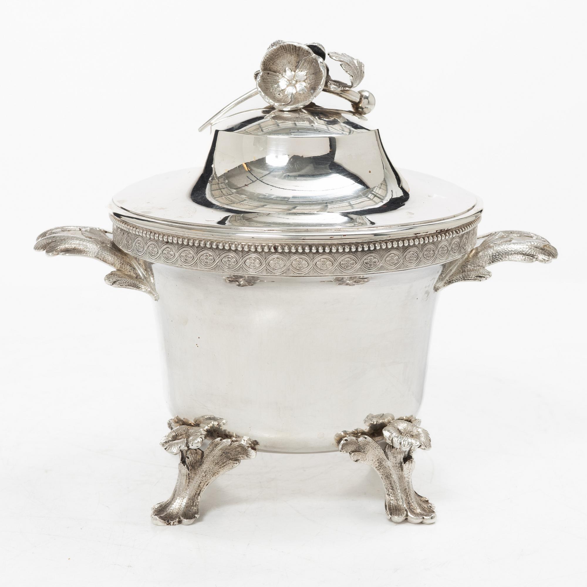 A Swedish silver bowl with lid, mark of Alfred Ambrosius, Stockholm 1891.