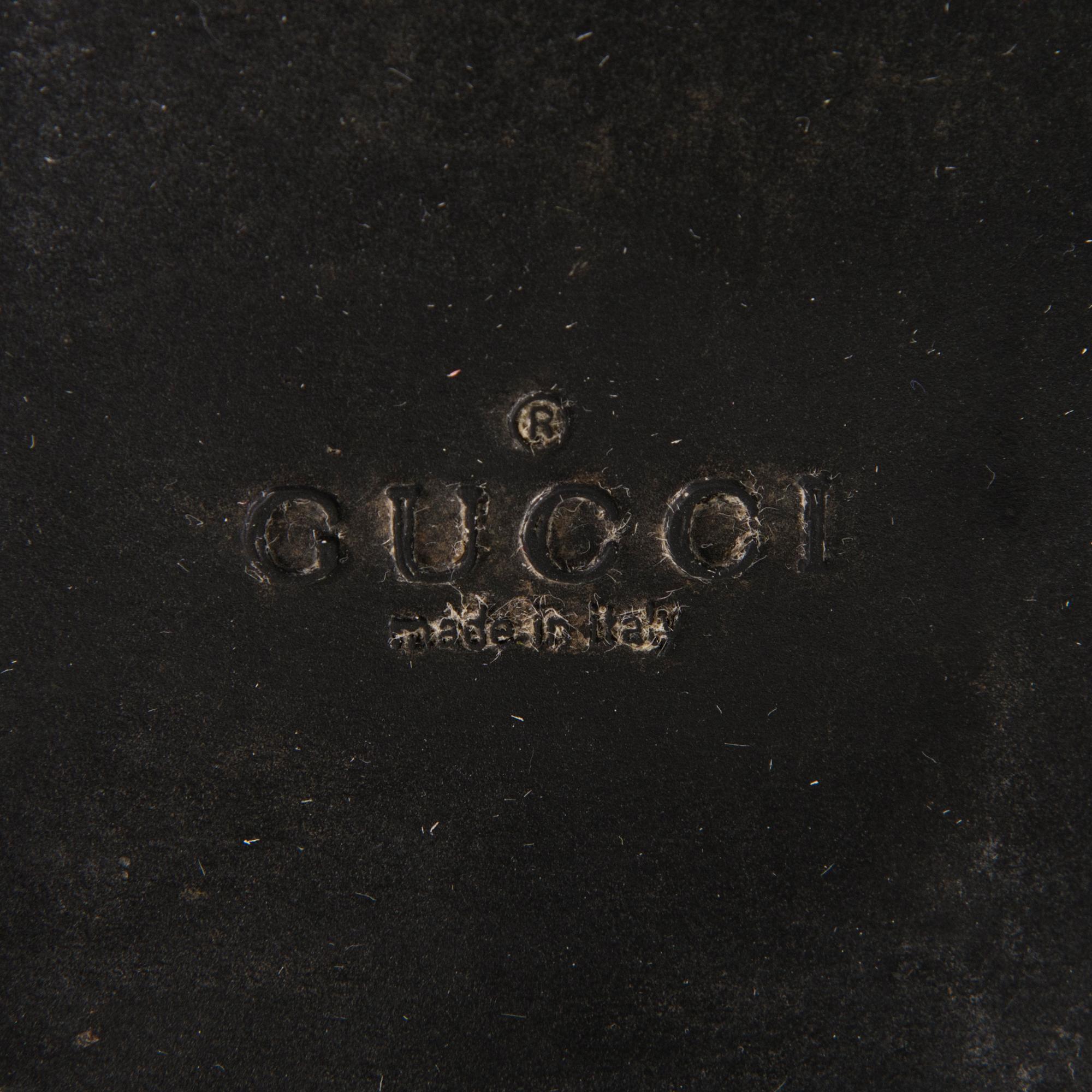 GUCCI, KÄNGOR, storlek 39.