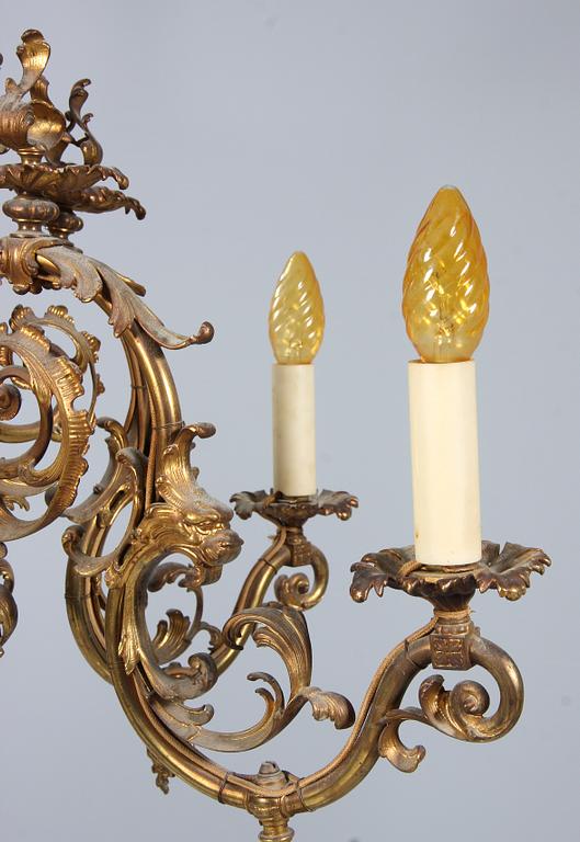 LJUSKRONA, renässansstil, 1900-tal. H 60.