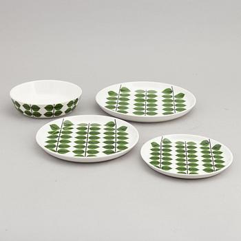 Stig Lindberg, a 39 piece creamware 'Berså' service, Gustavsberg.