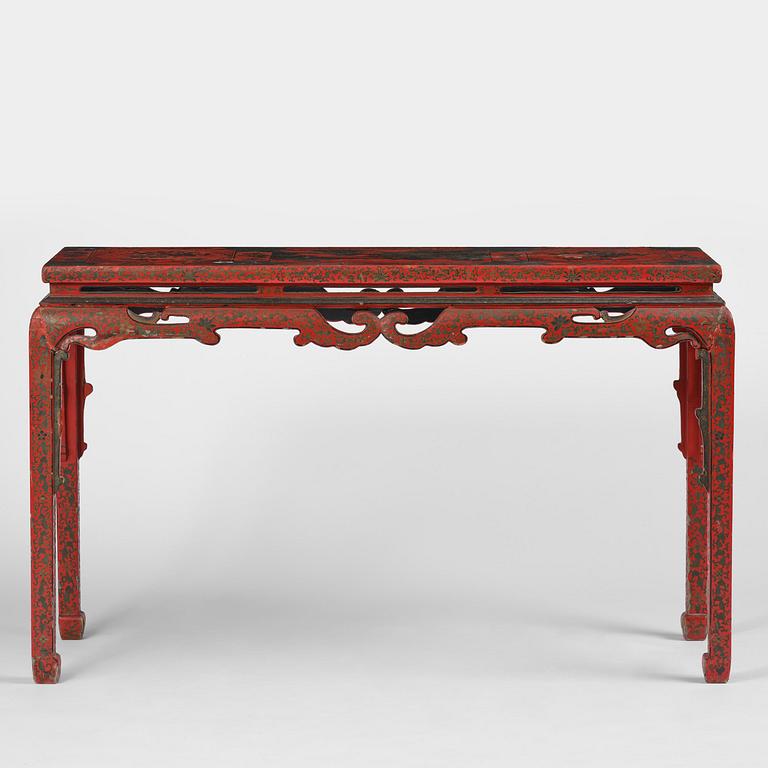 Altarbord, röd lack. Qingdynastin.