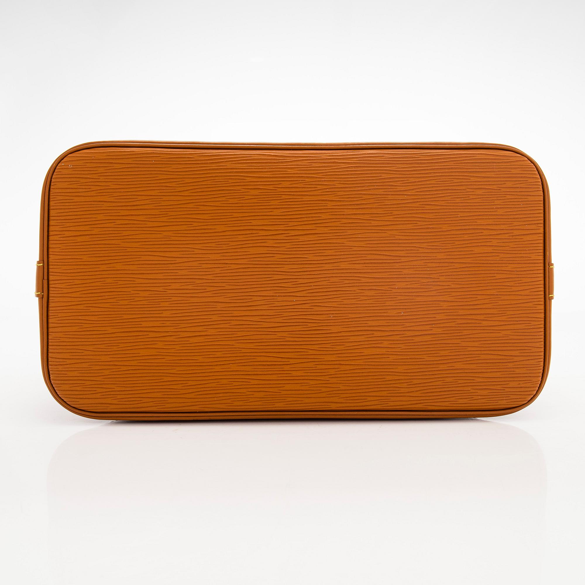 Louis Vuitton, laukku, "Alma Epi".