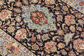 A rug, Isfahan, c. 171 x 111 cm.