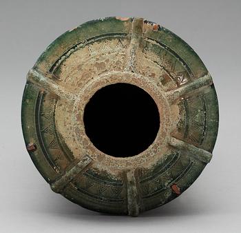 SÄDESLADA/SILO, keramik. Han dynastin (206 f.Kr-220 e.Kr).