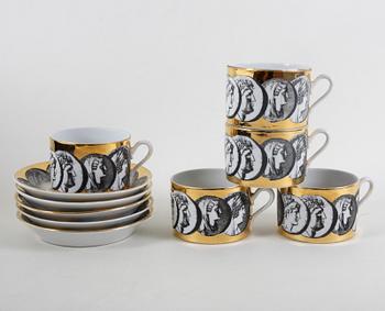 TALLRIKAR, 6 st, porslin, "Cammei" och KAFFEKOPPAR med FAT, 5 st, Fornasetti, Italien.