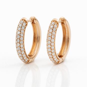 Hoop earrings 18K  gold with brilliant-cut diamonds.