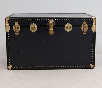 KOFFERT, 1900-talets första hälft.