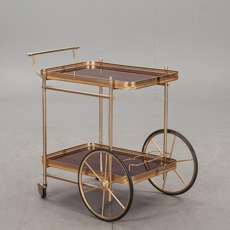 SERVERINGSVAGN, 1900-talets andra hälft.