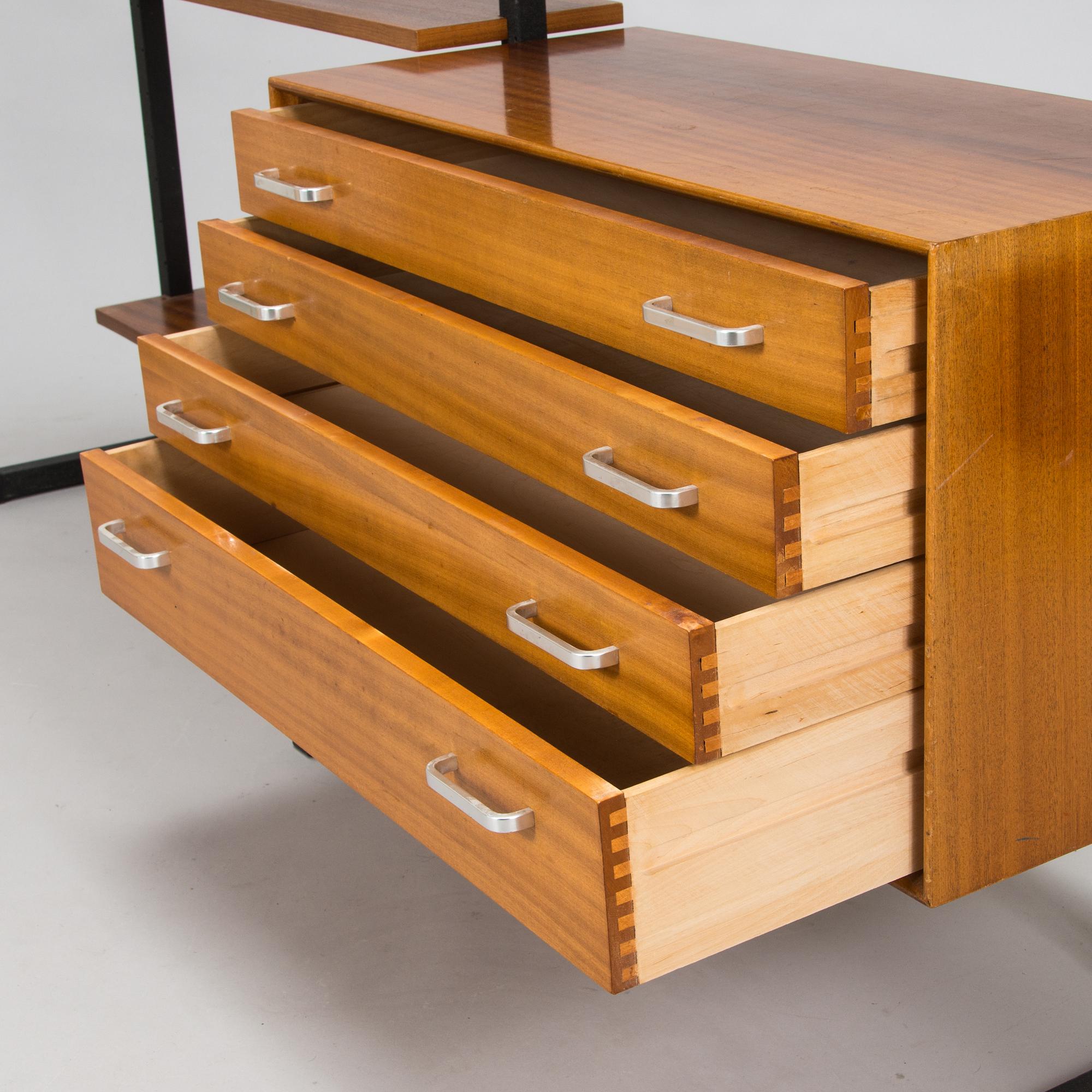 Kirjahylly, moduuli, 1960-luku.