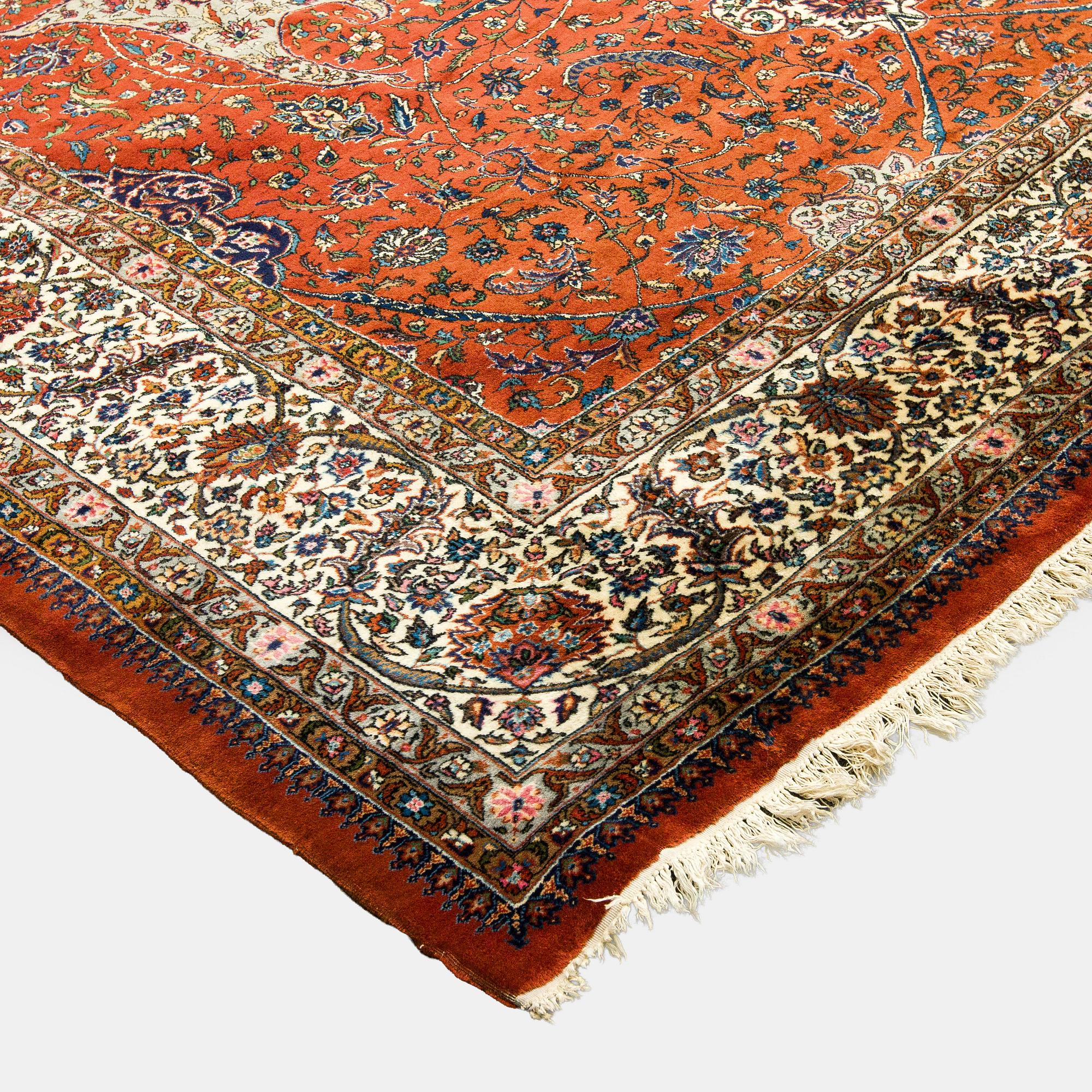 Carpet, Tabriz, old, c. 440 x 280 cm.