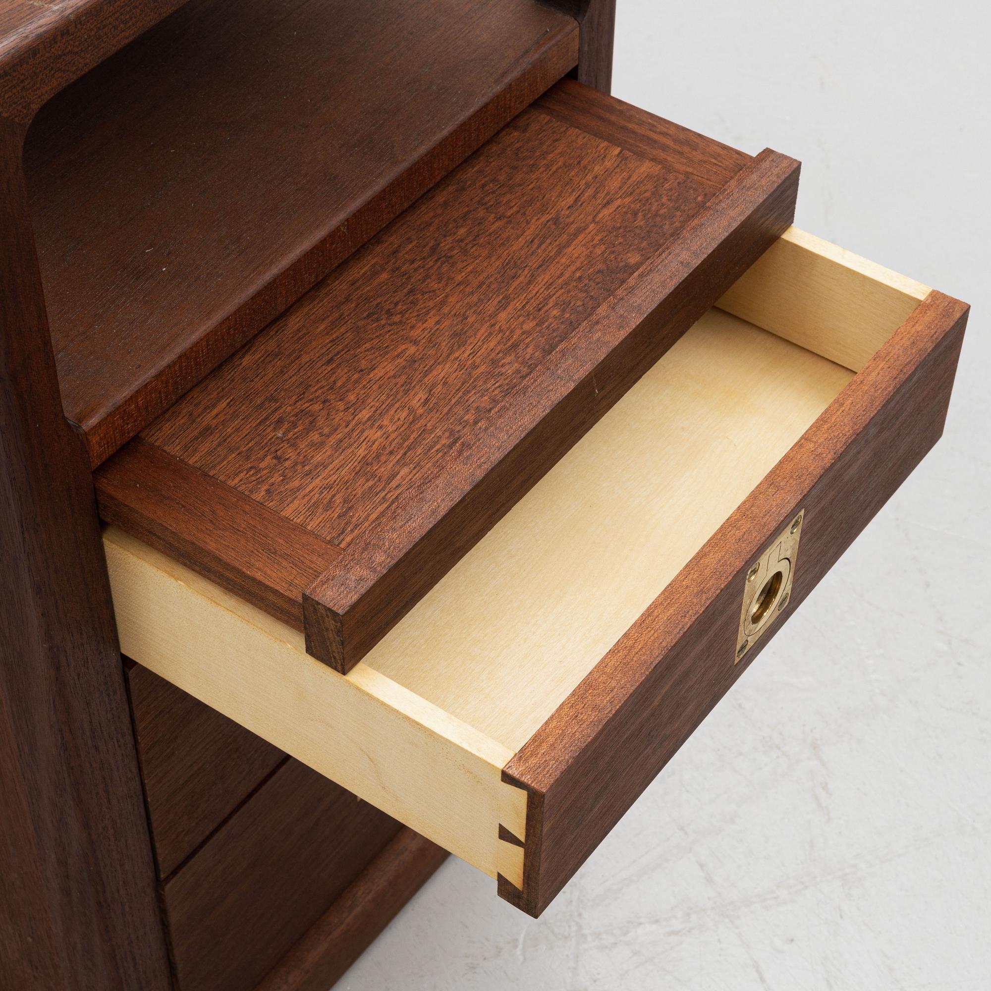 A pair of bedside tables, second half of the 20th century.