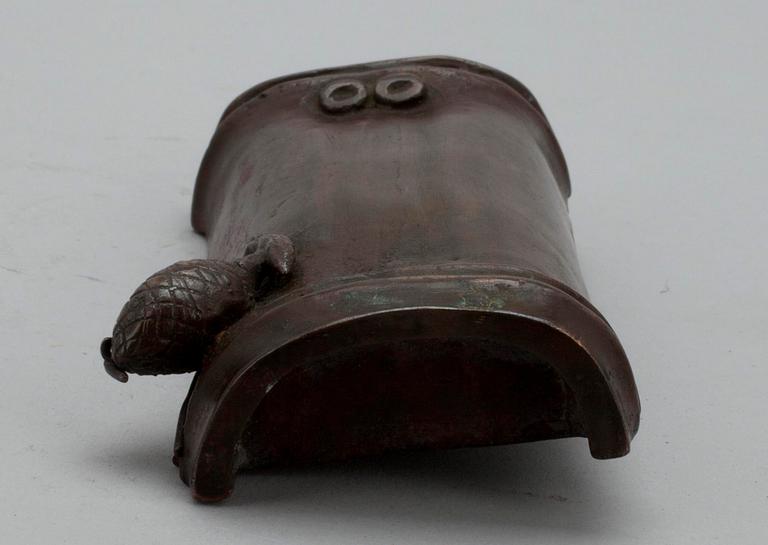 ARMSTÖD, brons, arkaiserande, sannolikt Japan, 1800-tal.