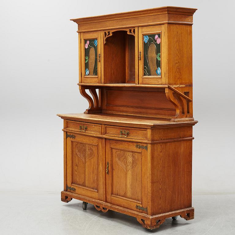 Skåp, jugend, tidigt 1900-tal.