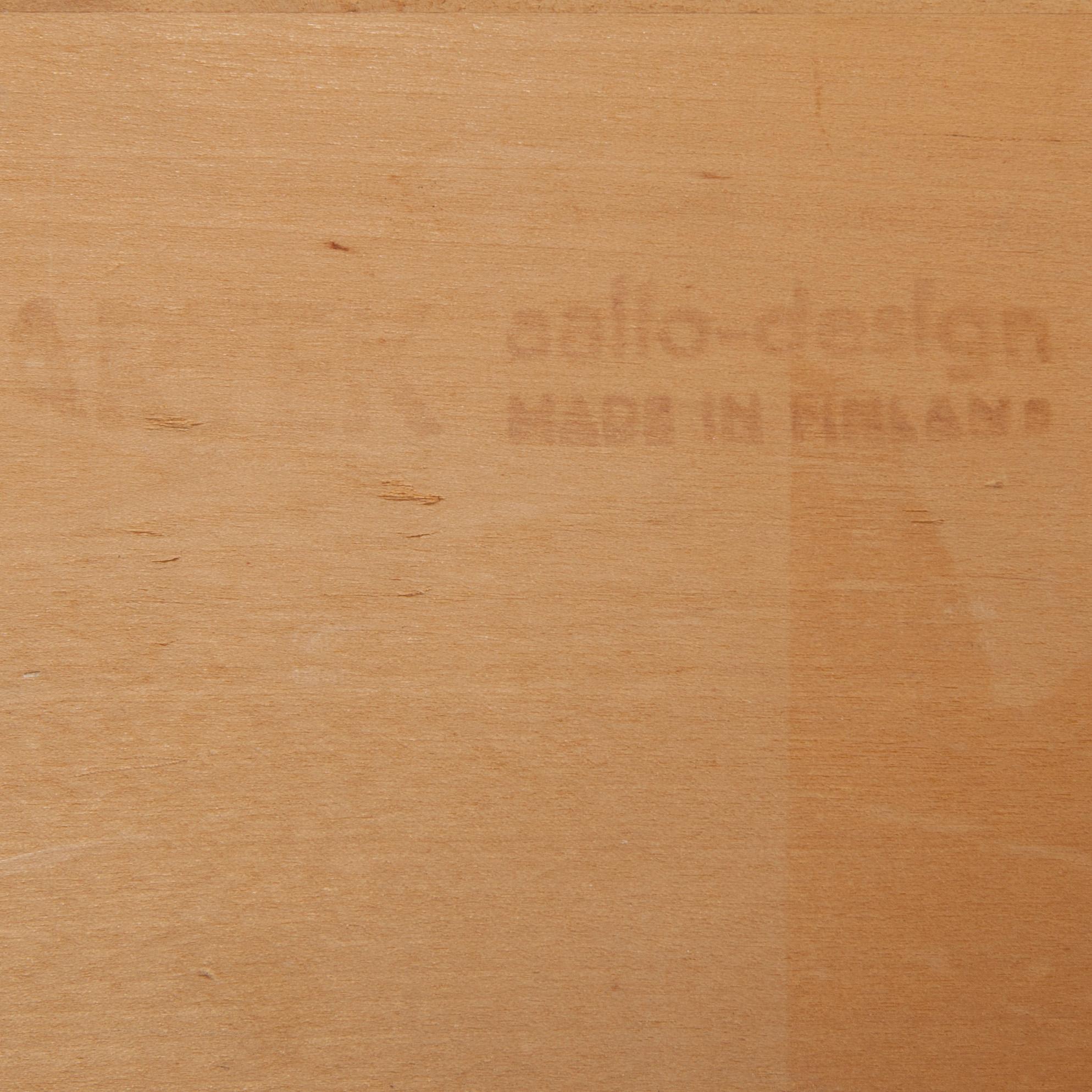 VÄGGKONSOL / VÄGGHYLLA, Alvar Aalto, Artek, 1900-talets mitt.