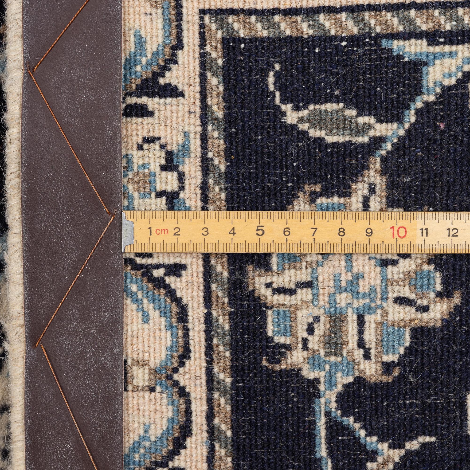Gallery carpet, Nain, approx. 280 x 77 cm.