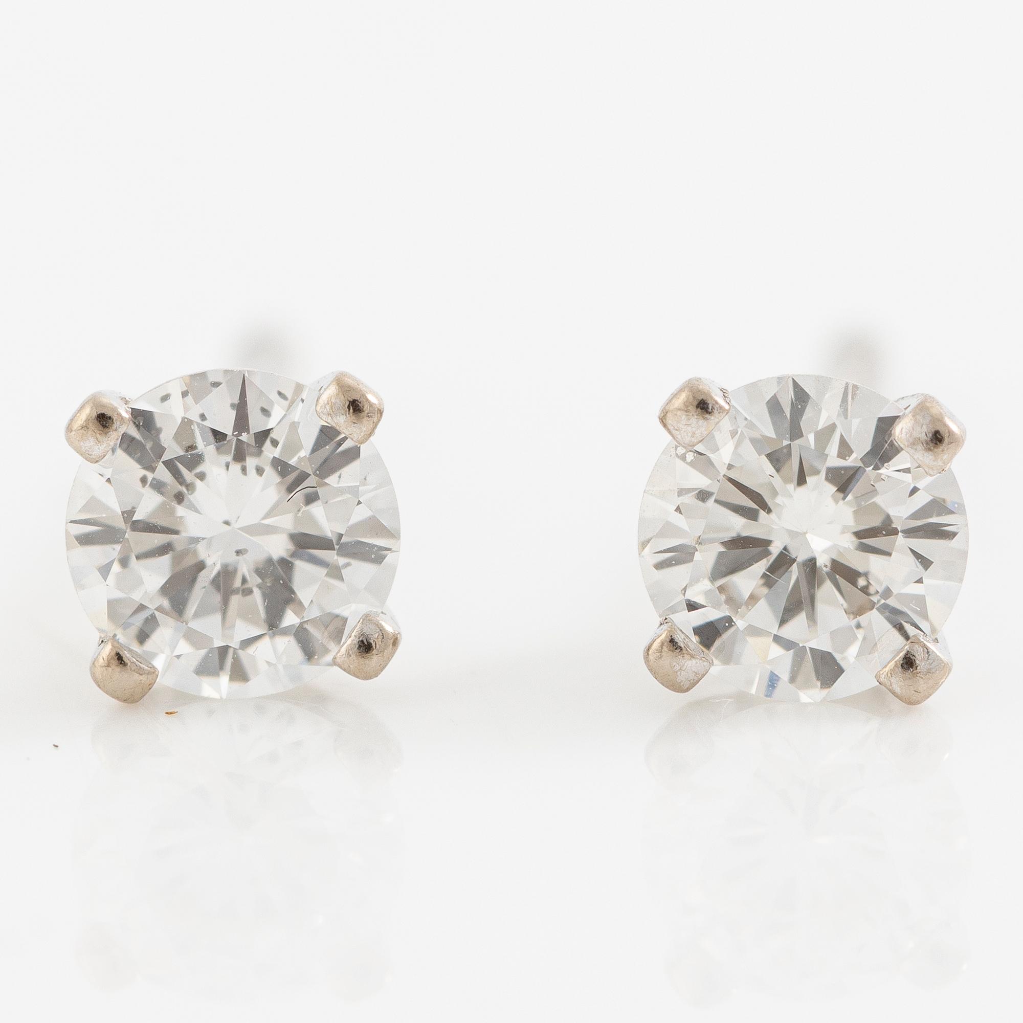 Earrings, Strömdahls, 18K white gold with round brilliant-cut diamonds, total approx. 0.38 ct.