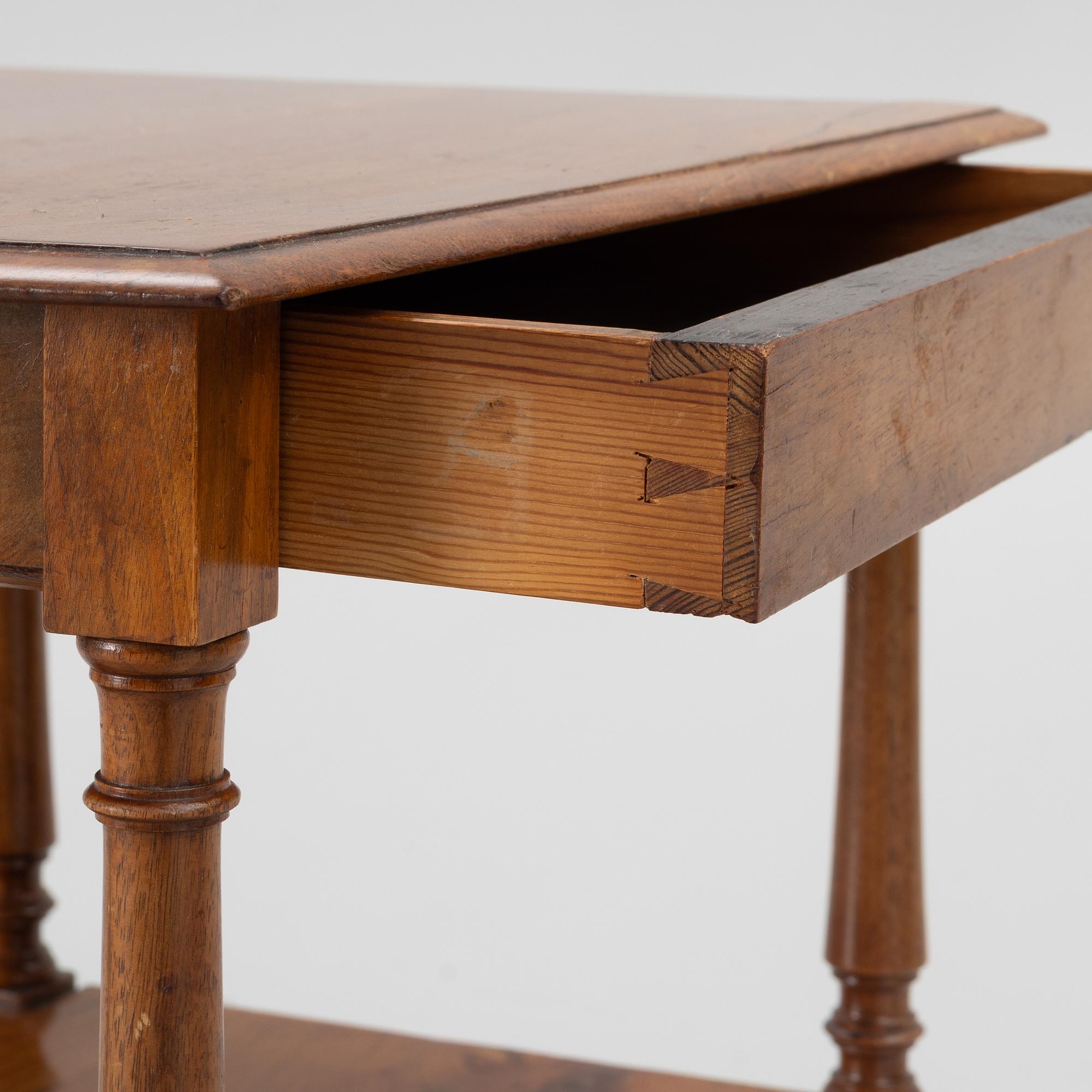 Atheniennebord, 1800-tal.