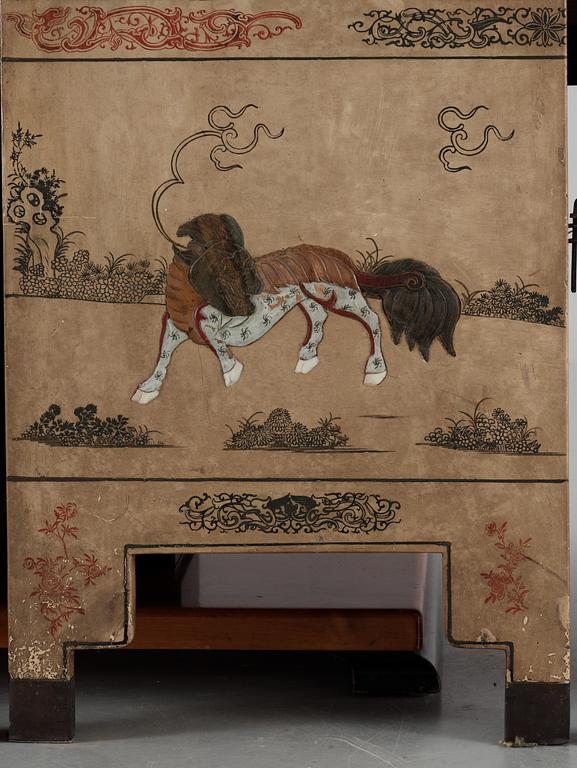 A painted and inlayed four-foulded screen, Qing dynasty (1644-1911).
