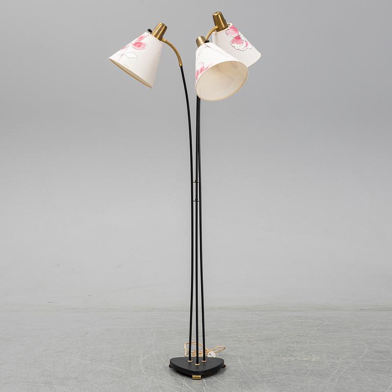 A late 20th Century ceiling light.