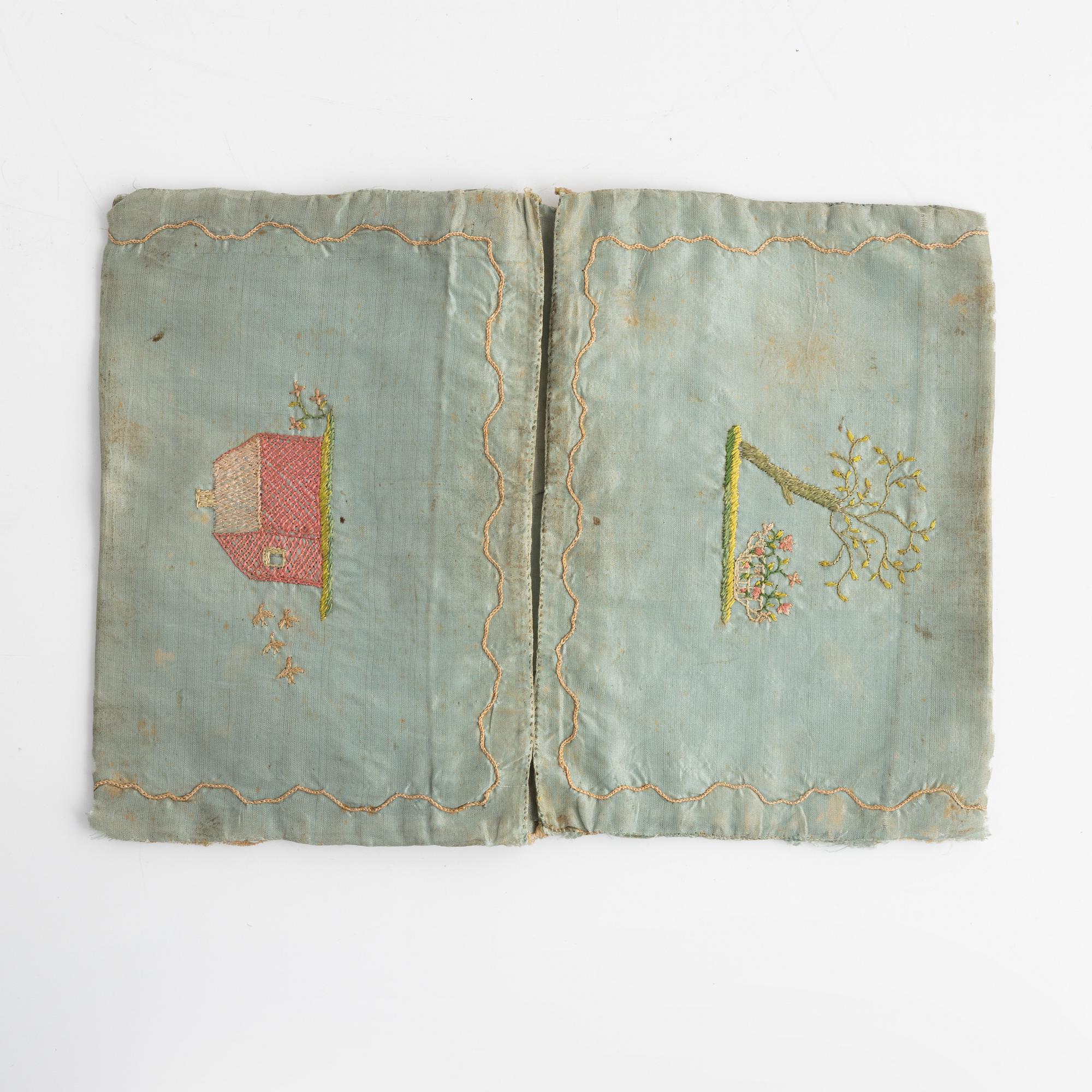Two swedish 18 century silk wallets.ca 20,5 x 11,5 & 17,5 x 12,5 cm.