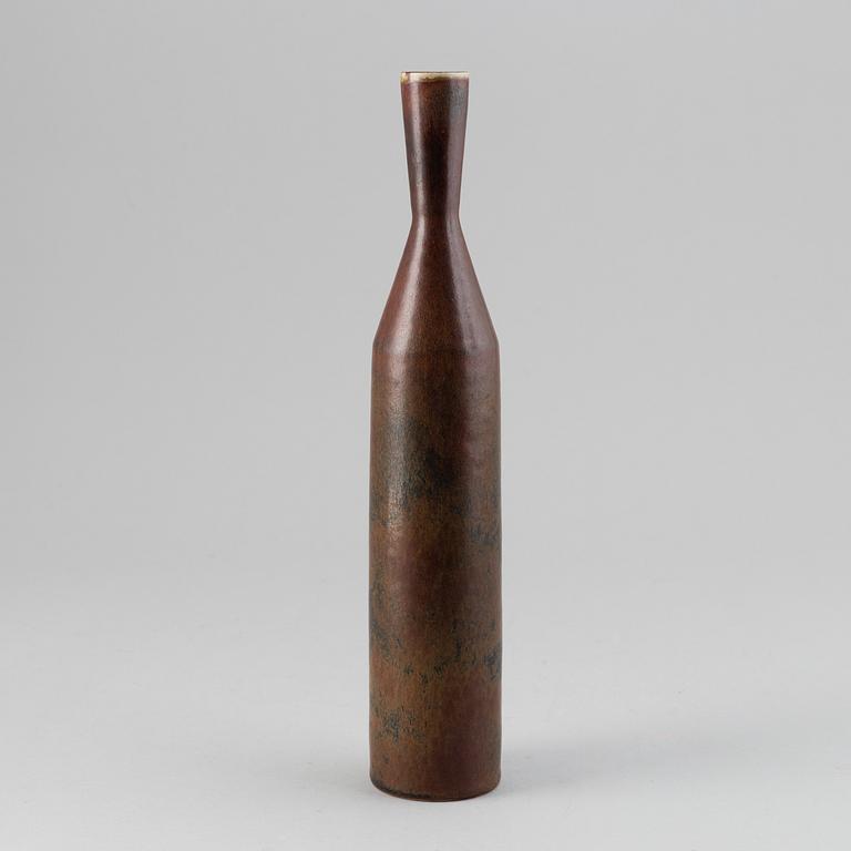 CARL-HARRY STÅLHANE, a stoneware vase, Rörstrand, Sweden 1950-60's.