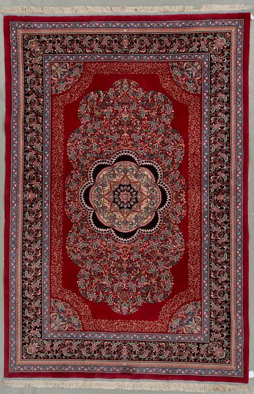 MATTA, orientalisk. Ca 278x189 cm.