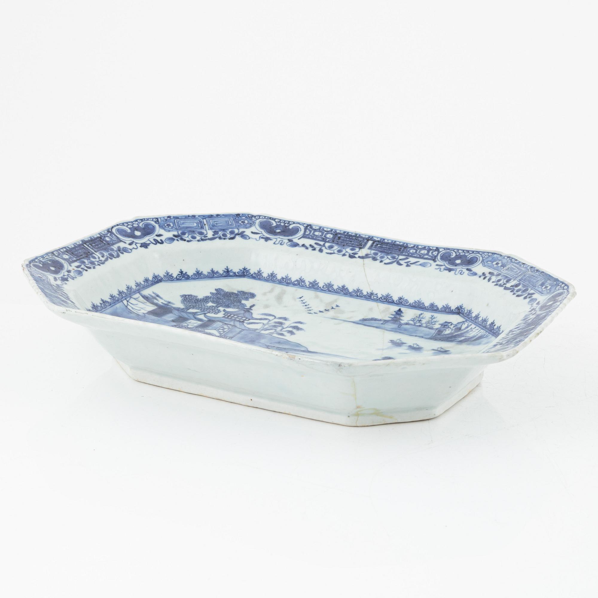 Six porcelain pieces, China, 18th-19th century.