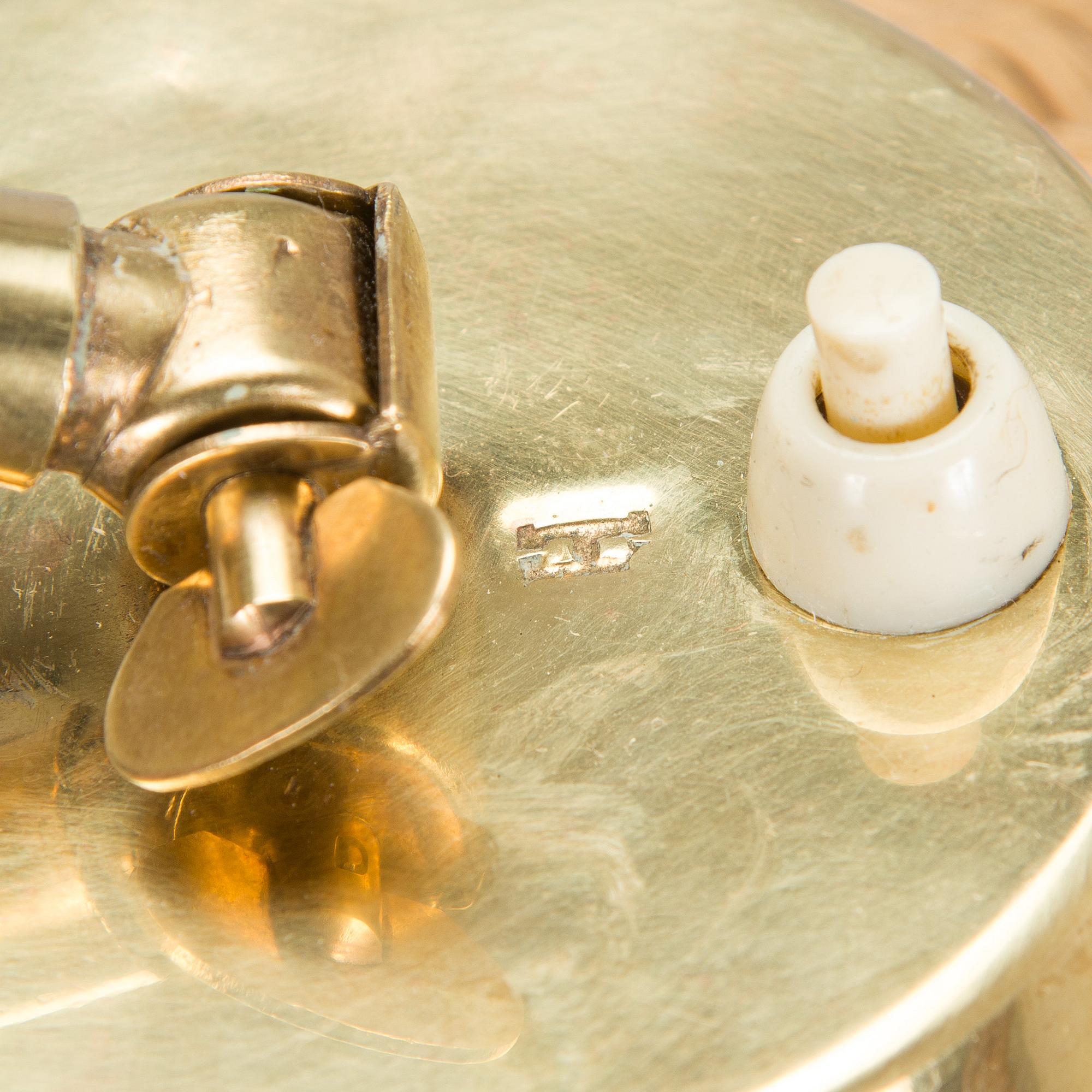 A mid-20th century floor light.