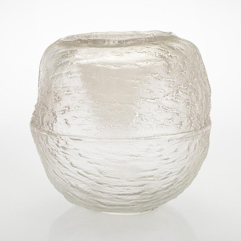Timo Sarpaneva, vase, from the Finlandia series for Iittala, unsigned.